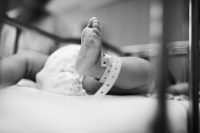 Il bimbo in stato vegetativo permanente è una persona in senso pieno e ha diritto di essere curato