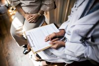 Consenso informato: l’informativa è dovuta anche se il paziente è un professionista sanitario?