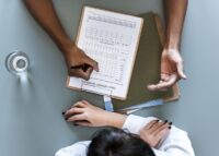 Omesso consenso informato e danno al diritto di autodeterminazione terapeutica: quale prova a carico del paziente?