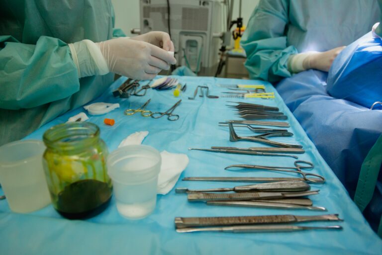 Cartella clinica incompleta: l'onere della prova in giudizio